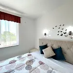 астрея - Astrea Appartement *